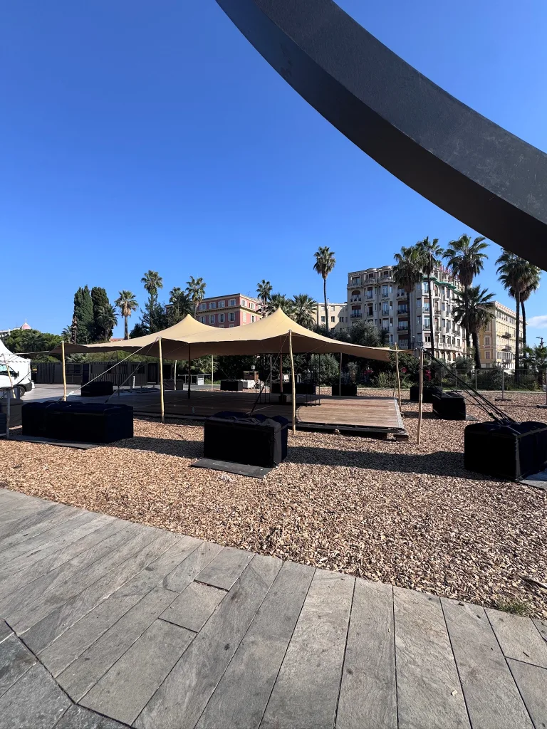 Festival a Nice 768x1024